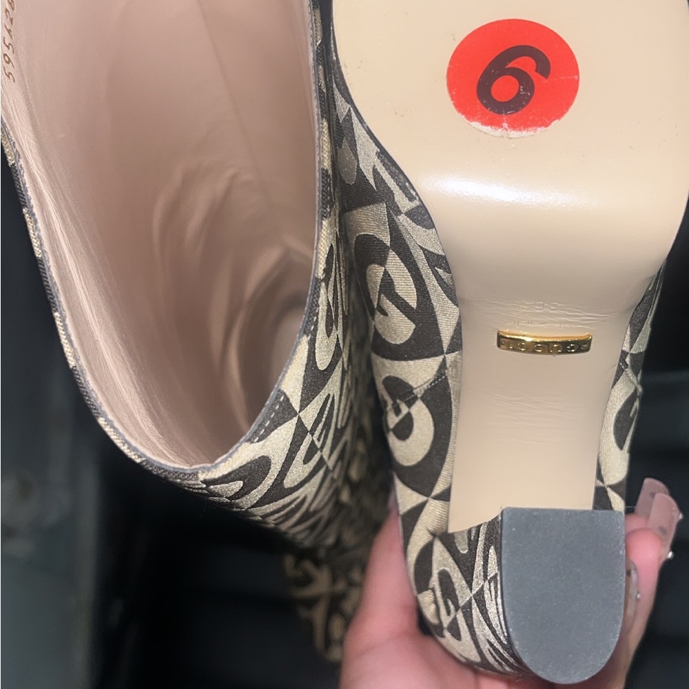 Gucci boot’s heels color tan/brown
